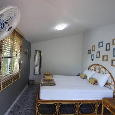 Thipwararom Homestay Takuapa Exterior photo